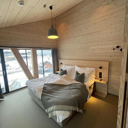 Brimibue Hotel Lom Esterno foto